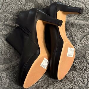 Clarks Black Women's Ankle Booties